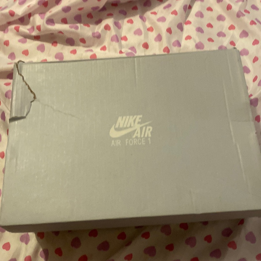Hightop Air force 1s,size 6 in boys,wore once